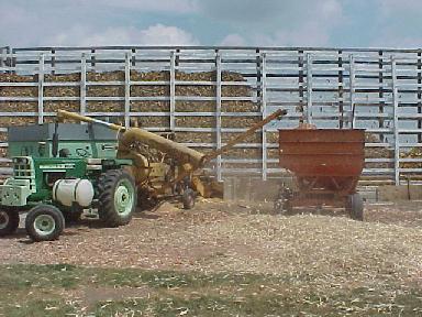 Old-fashioned corn husker