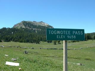 Togwotee Pass and Continental Divide (elev. 9,658 
ft)