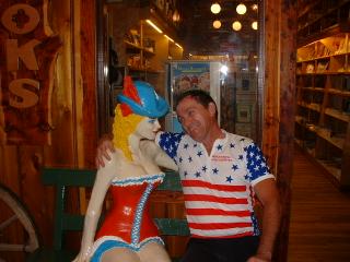 John's hot date at Wall Drug - is she for real??