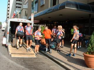 loading luggage at Best Western